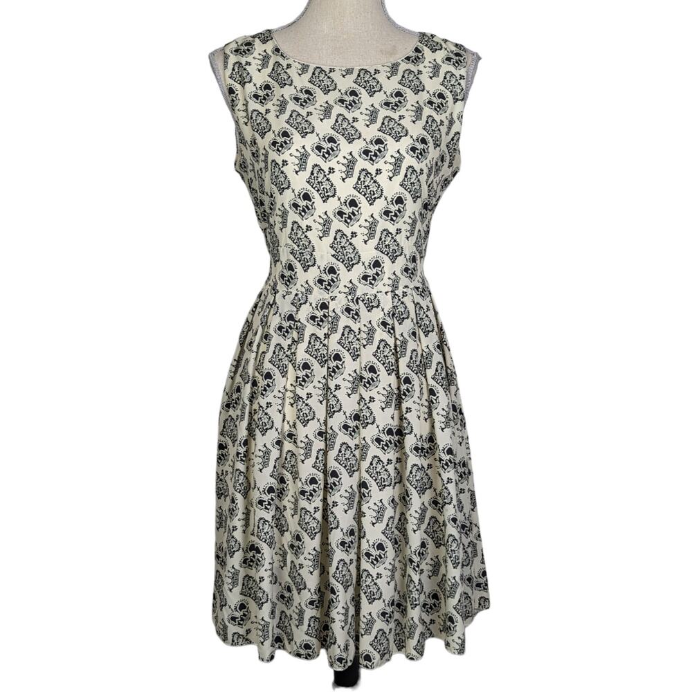 Elegant Black and White Midi Dress